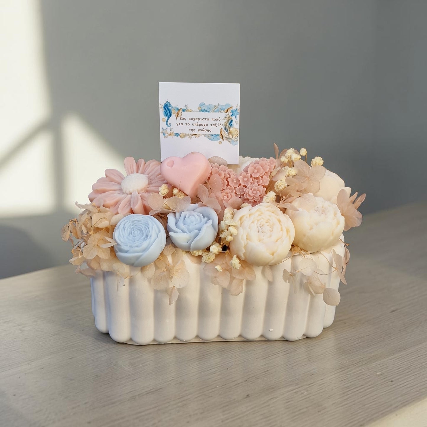 Bouquet flowers candles