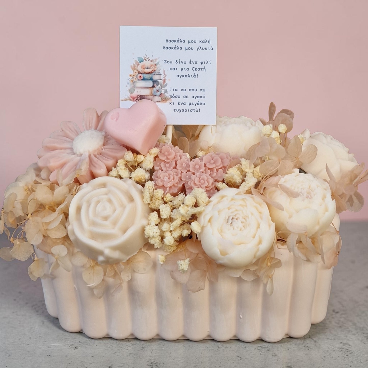 Bouquet flowers candles