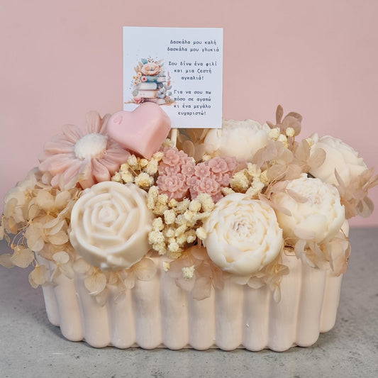 Bouquet flowers candles
