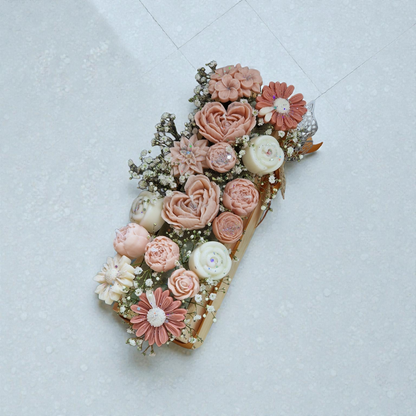 Minimal Bouquet 🤎🤍